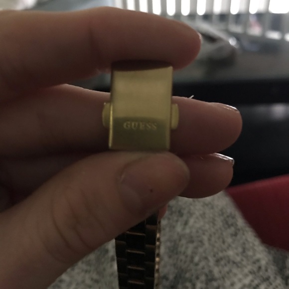 Authentic guess watch - Picture 2 of 3